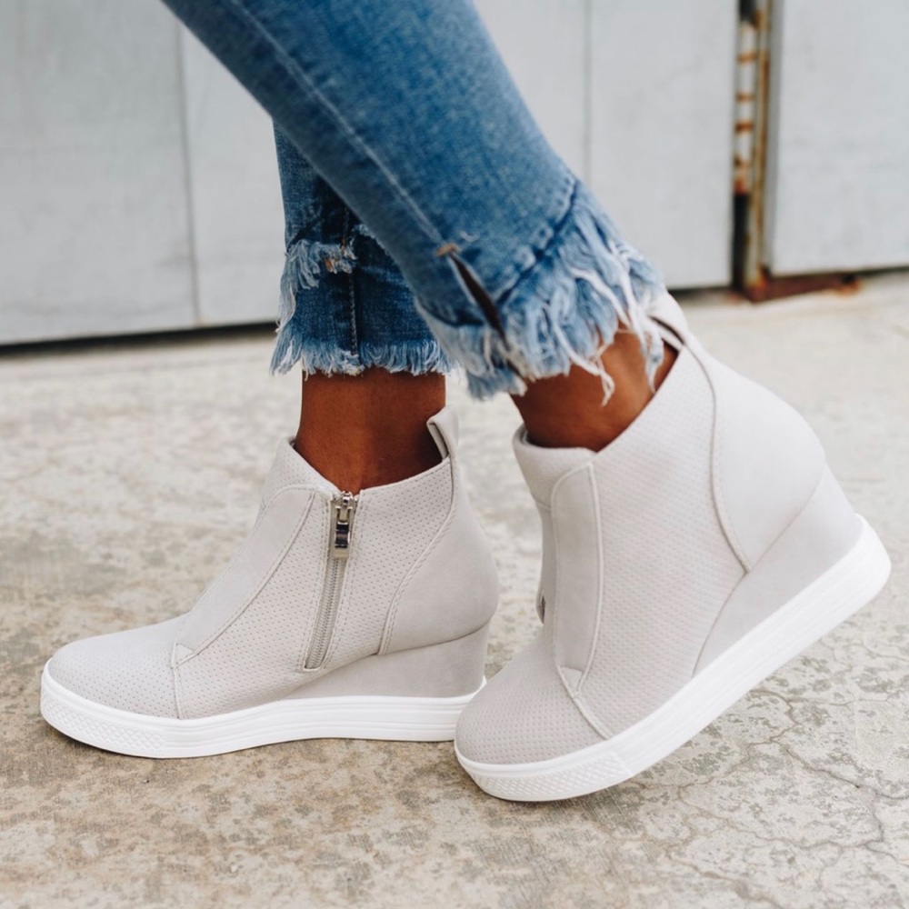 LAST SIZE Suede High Tops Wedge Sneakers Black - Picture 4 of 8